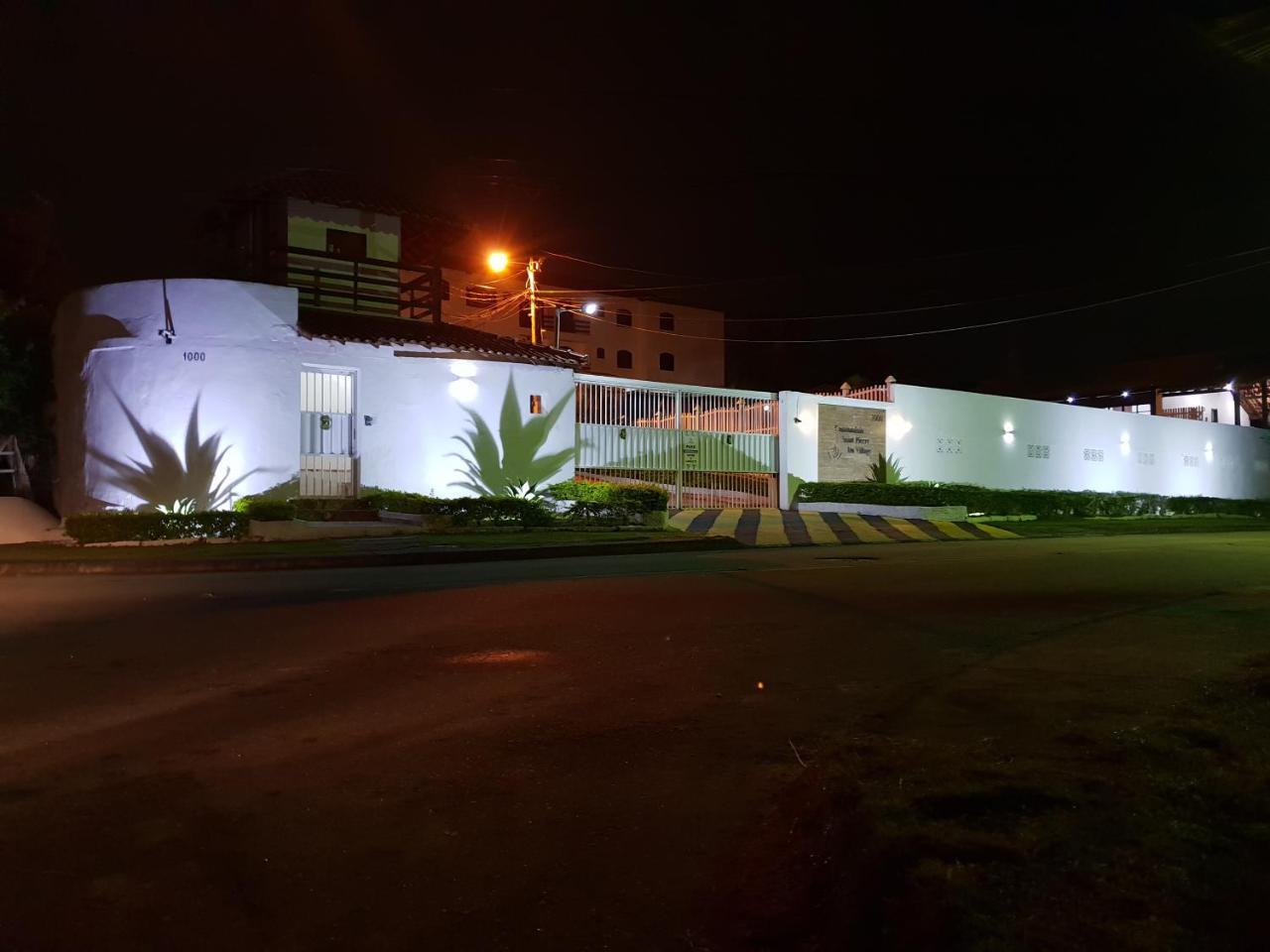 Cantinho Do Village São Pedro da Aldeia Exteriör bild
